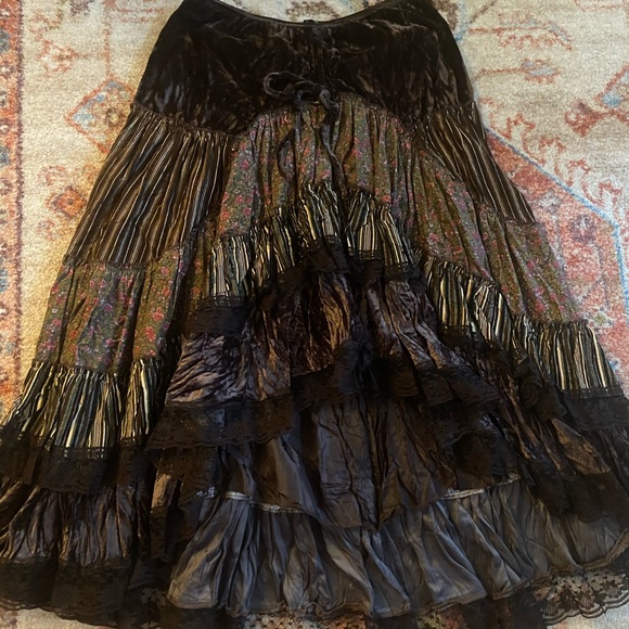 Beautiful patchwork hi low ruffle  skirt - Picture 2 of 4